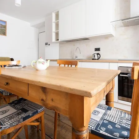 Appartement Roma 87 *